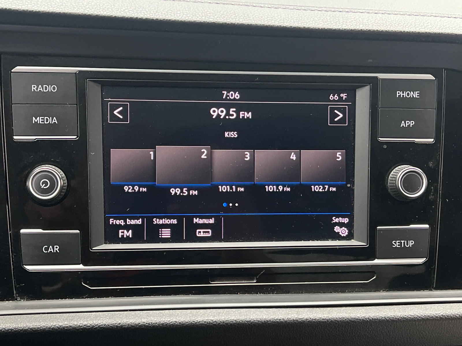 Thumbnail: 2019 Volkswagen Jetta - 3