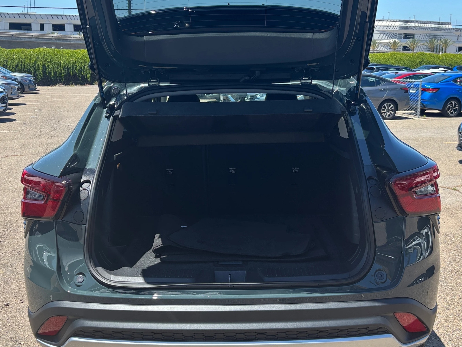 Thumbnail: 2025 Chevrolet Trax - 6