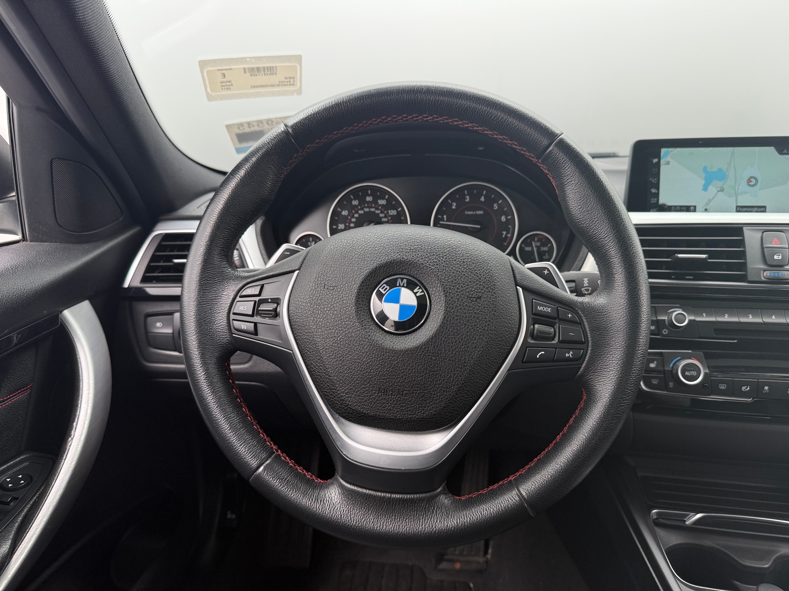 Thumbnail: 2017 BMW 3 Series - 4
