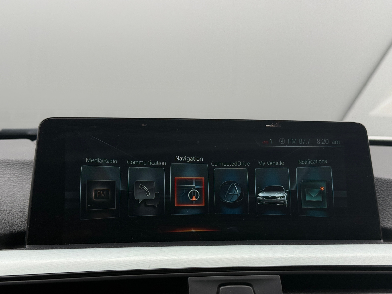 Thumbnail: 2017 BMW 3 Series - 3