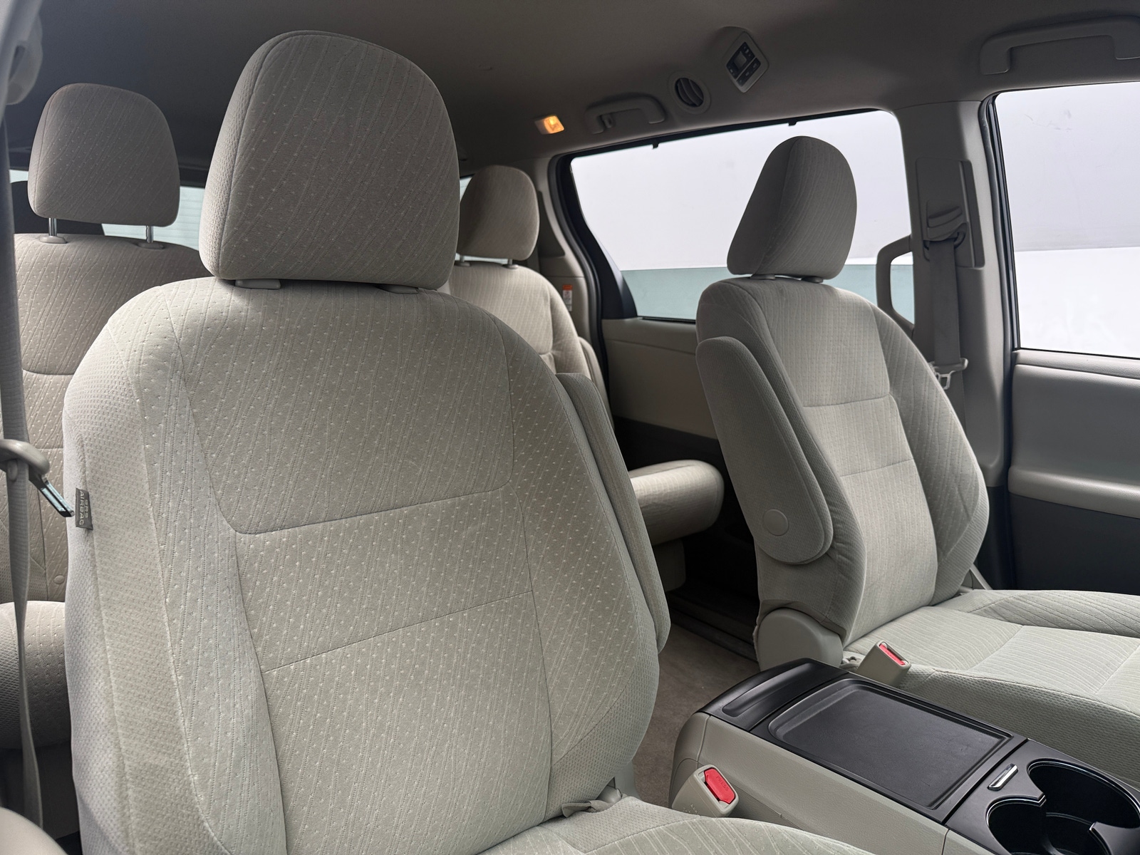 Thumbnail: 2017 Toyota Sienna - 2