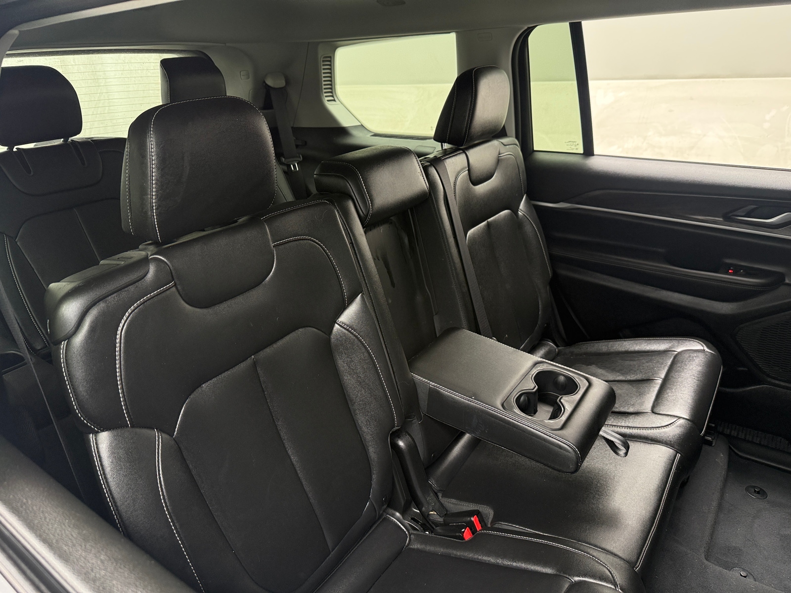 Thumbnail: 2023 Jeep Grand Cherokee L - 5