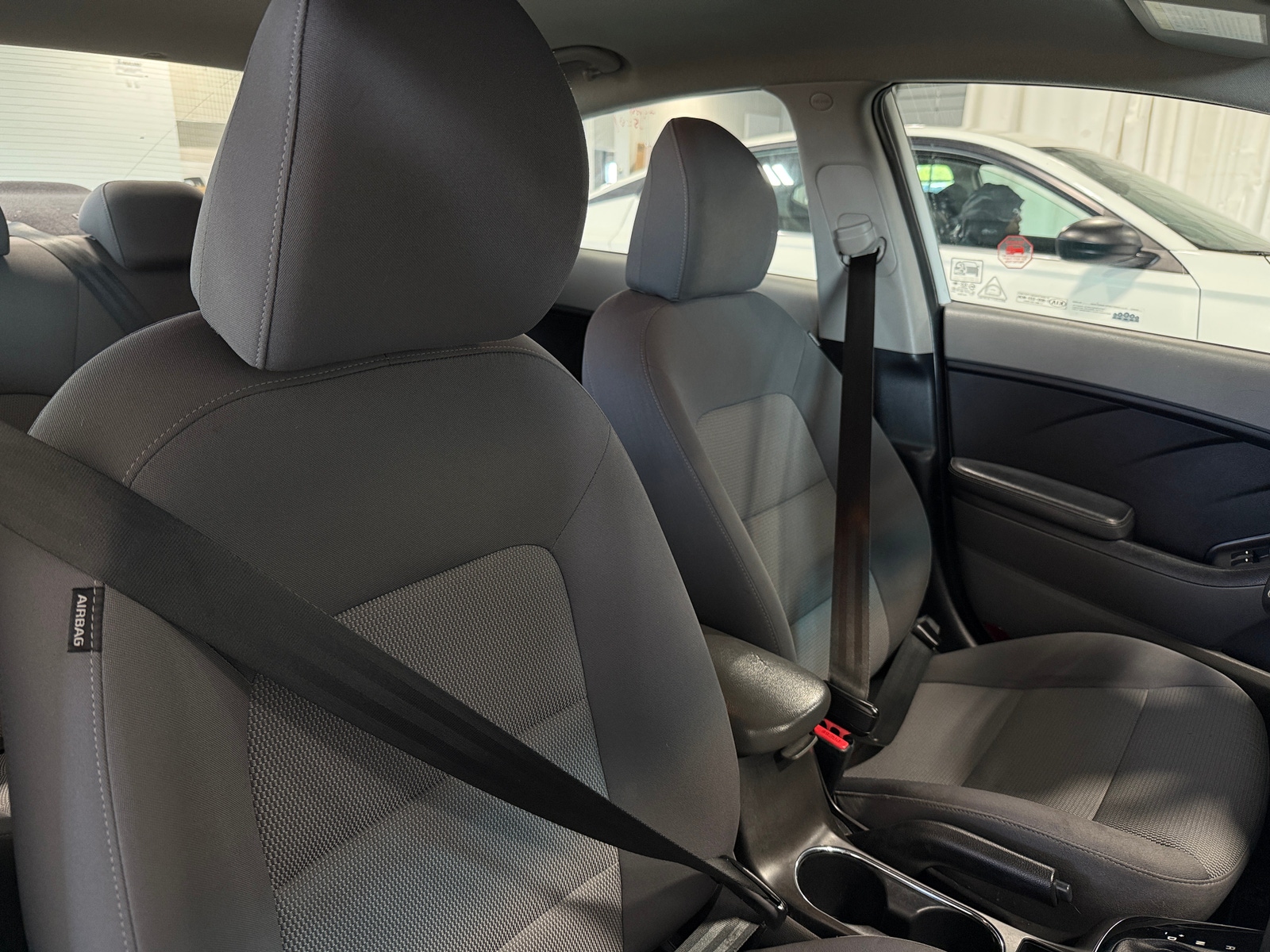 Thumbnail: 2017 Kia Forte - 2