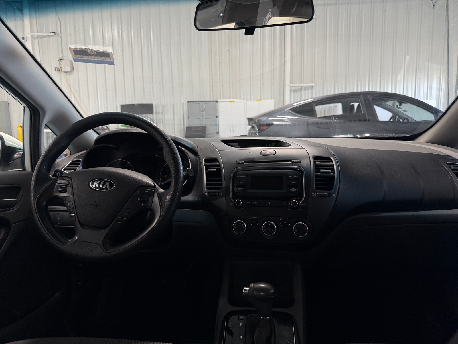 Thumbnail: 2017 Kia Forte - 3