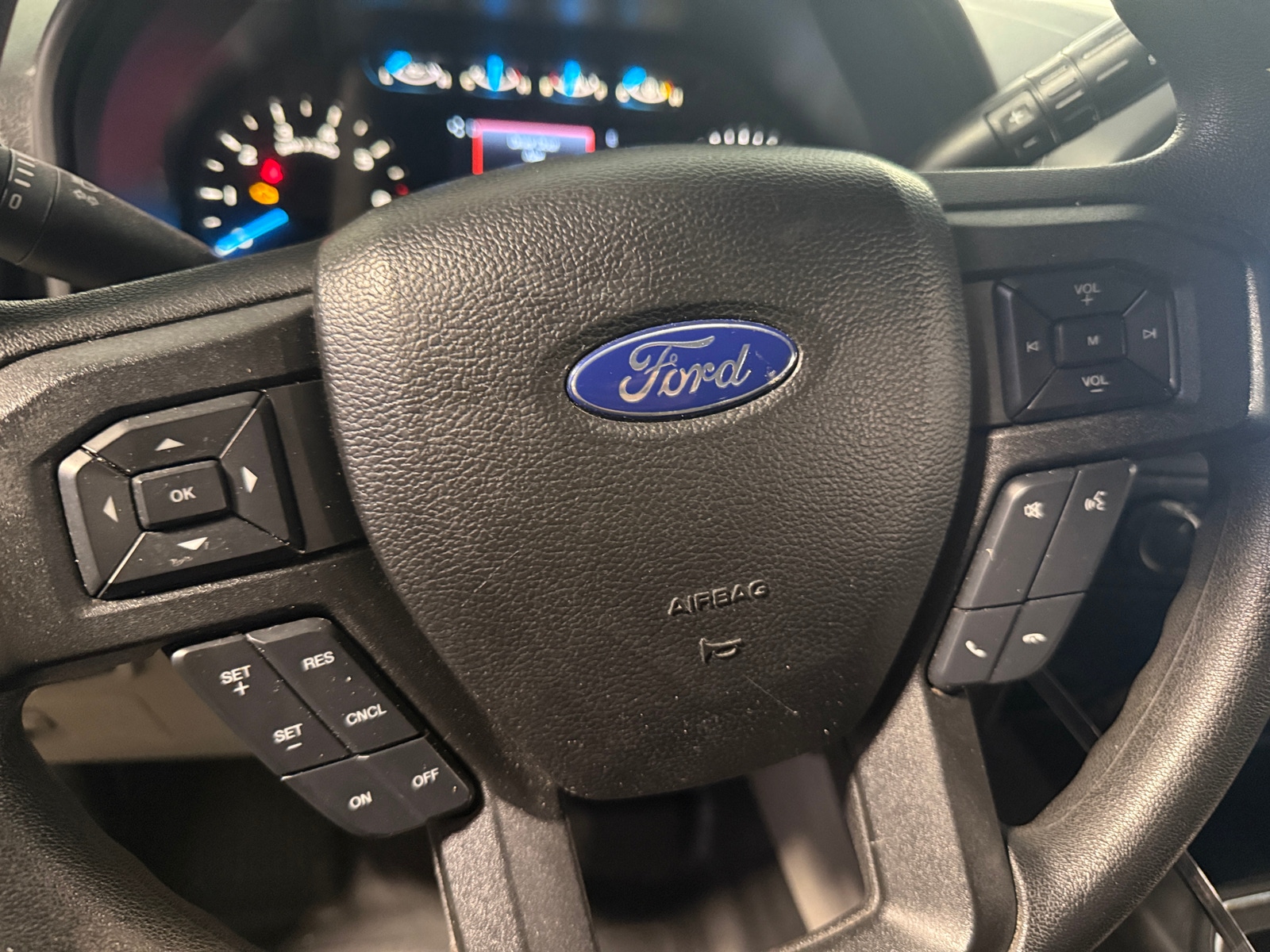 Thumbnail: 2017 Ford Econoline - 5