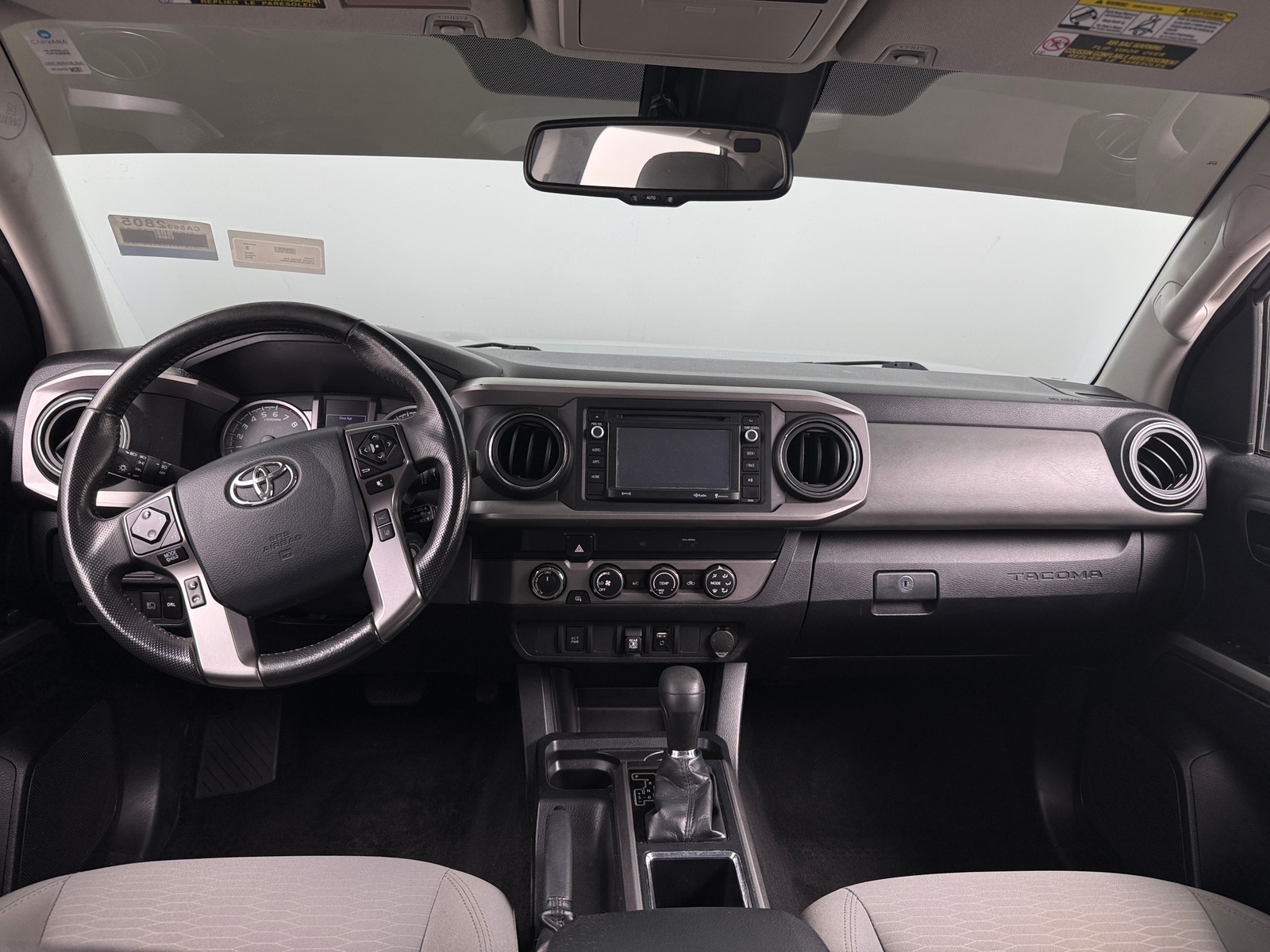 Thumbnail: 2019 Toyota Tacoma - 3