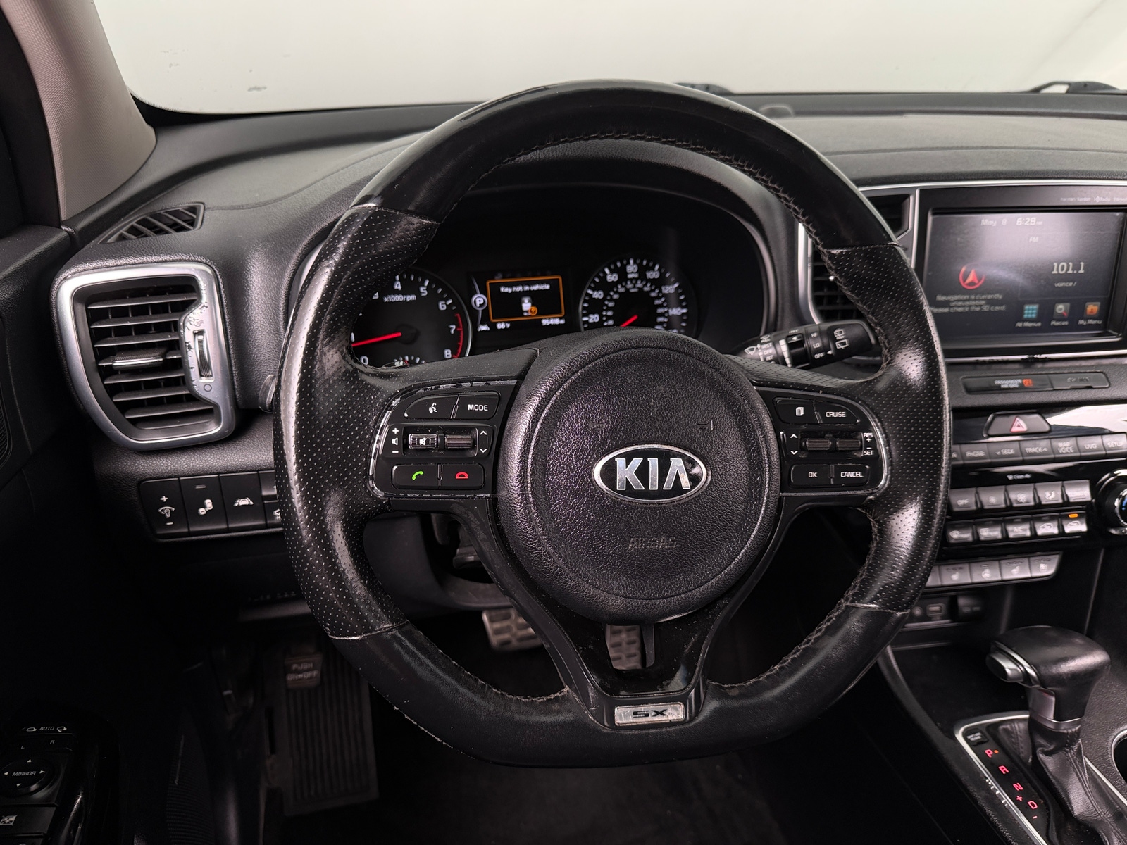 Thumbnail: 2017 Kia Sportage - 4