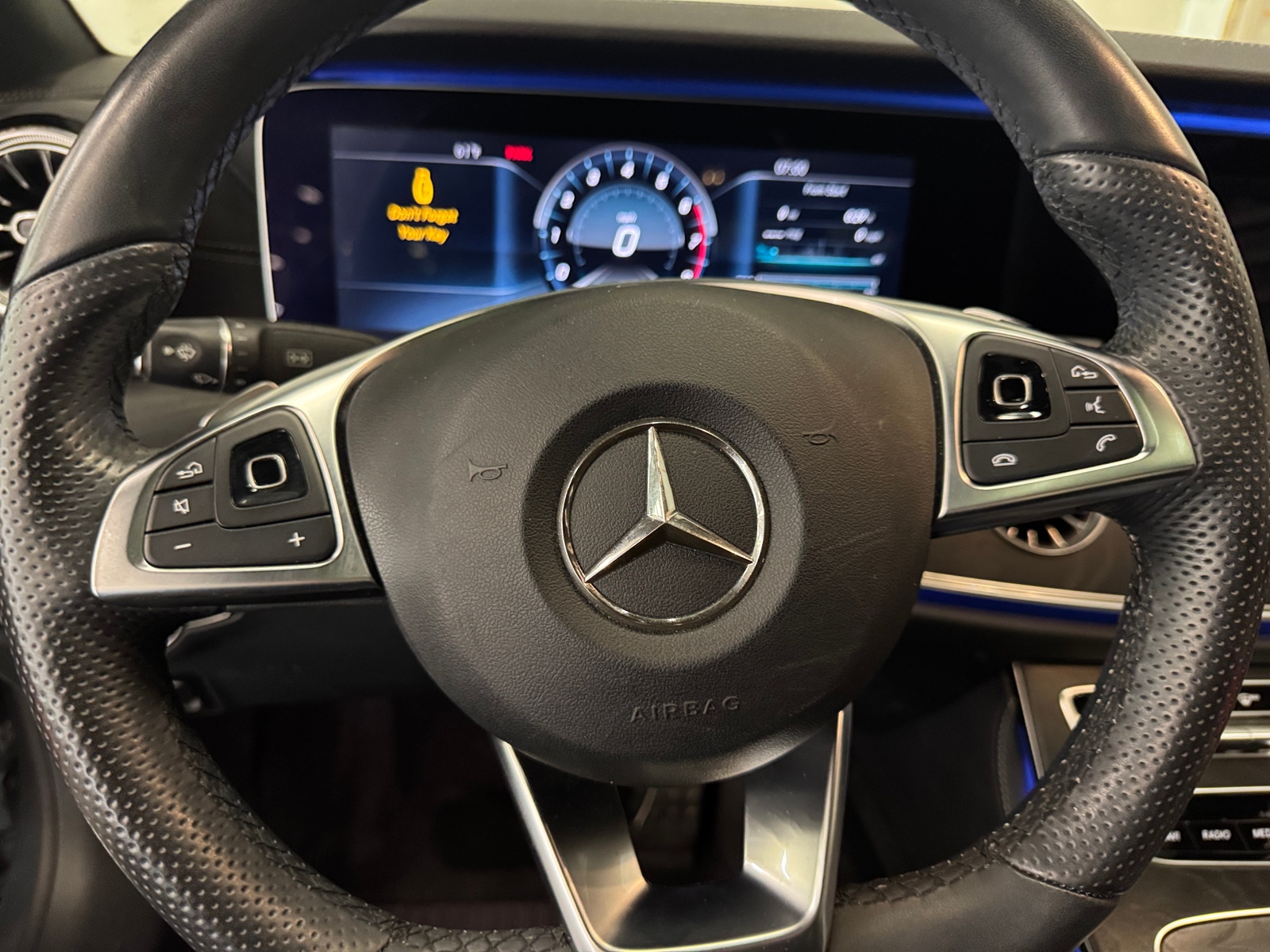 Thumbnail: 2018 Mercedes-Benz E-Class - 3
