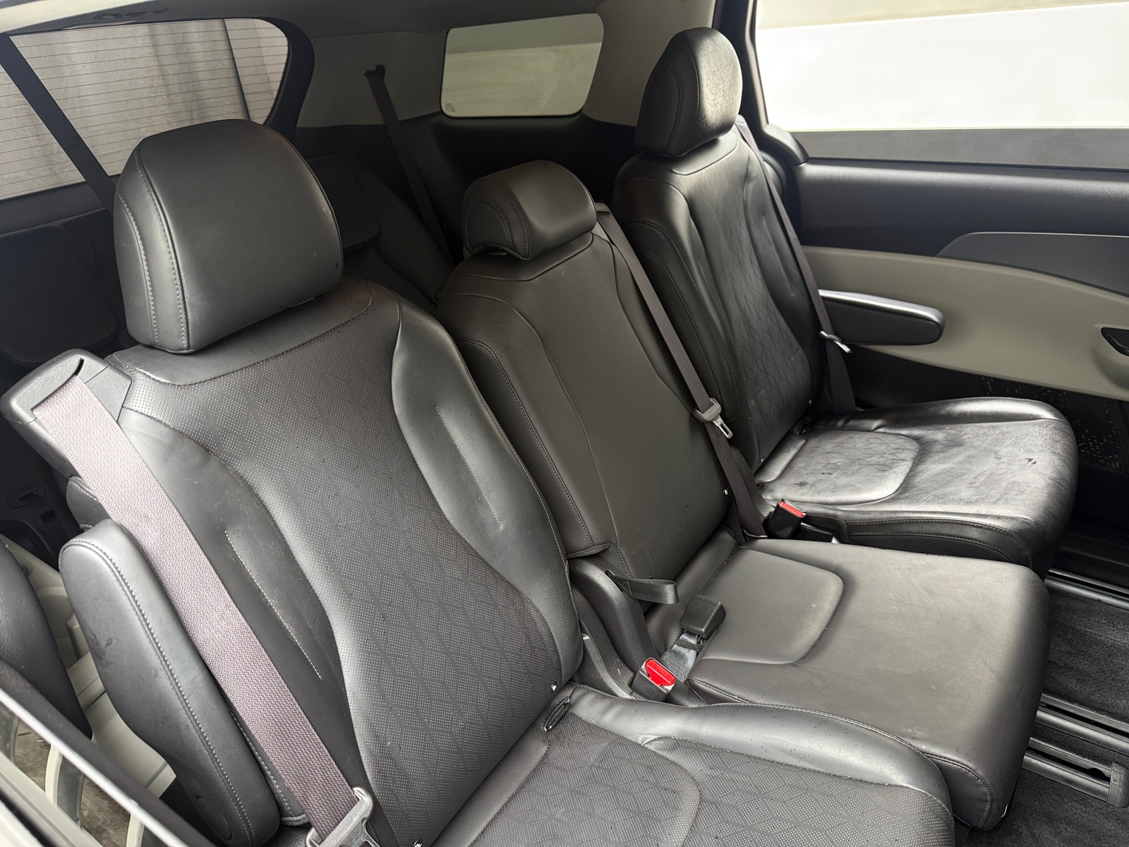 Thumbnail: 2023 Kia Carnival - 5