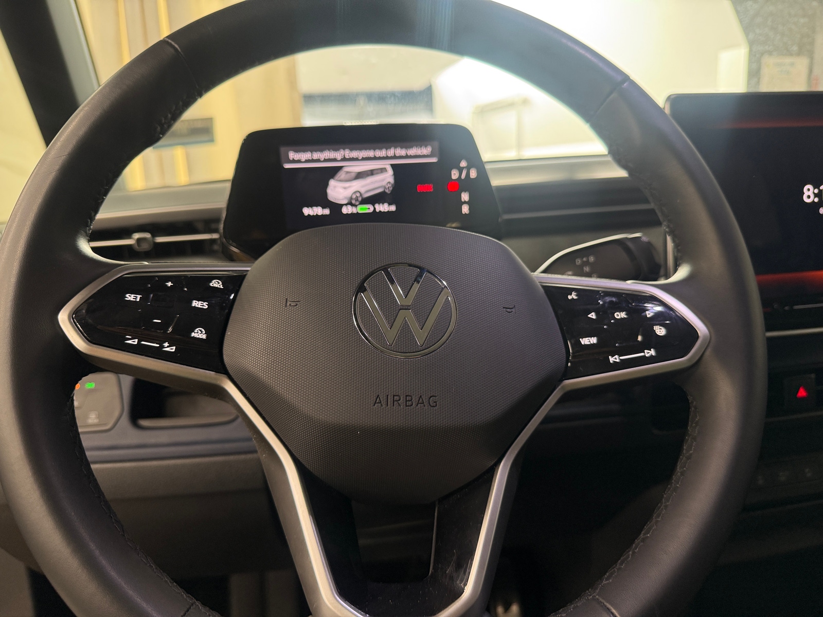Thumbnail: 2025 Volkswagen ID.Buzz - 4
