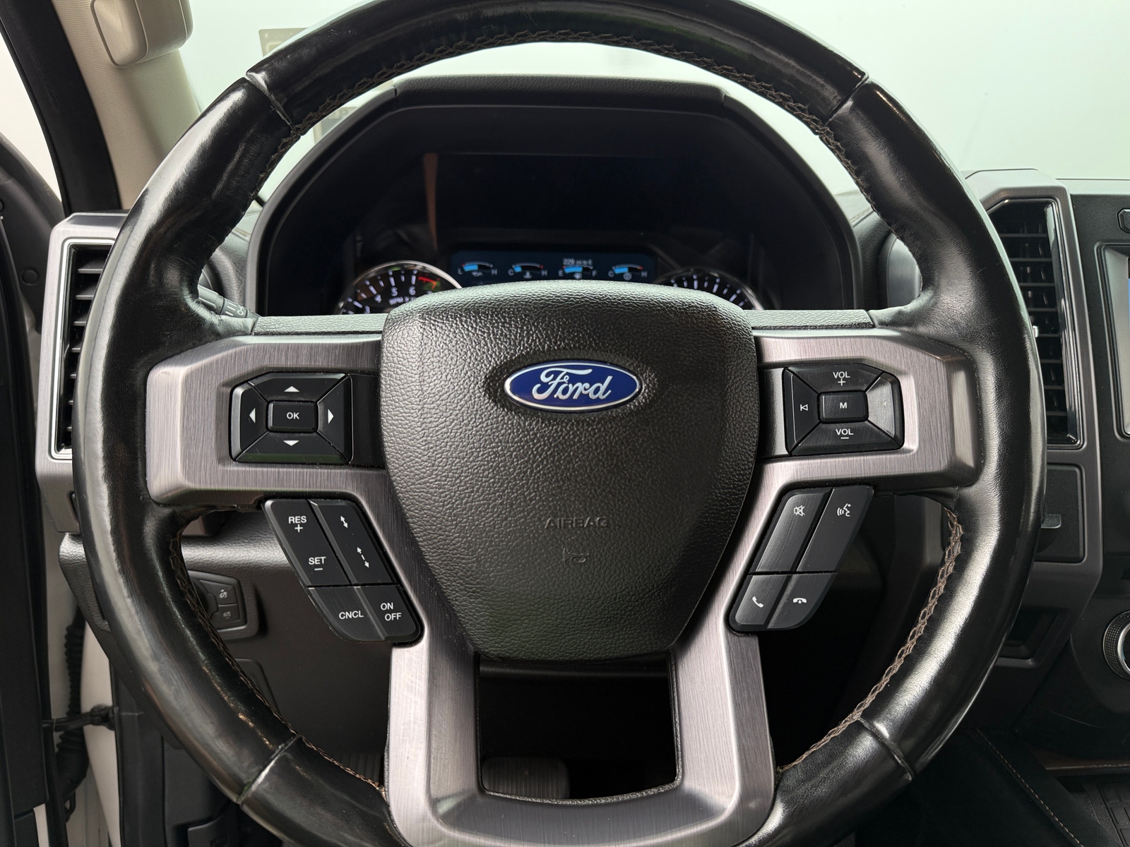 Thumbnail: 2018 Ford Expedition - 4