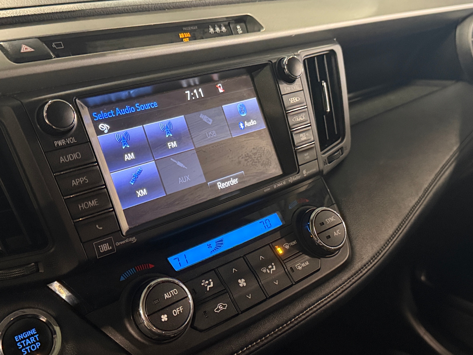 Thumbnail: 2018 Toyota RAV4 - 3