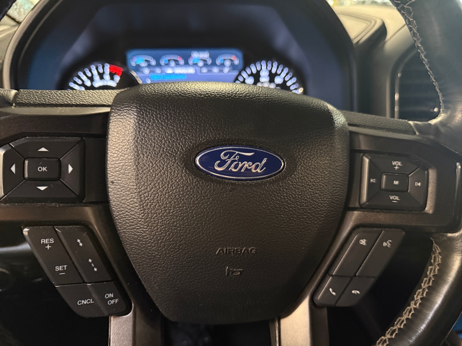 Thumbnail: 2021 Ford Expedition - 4