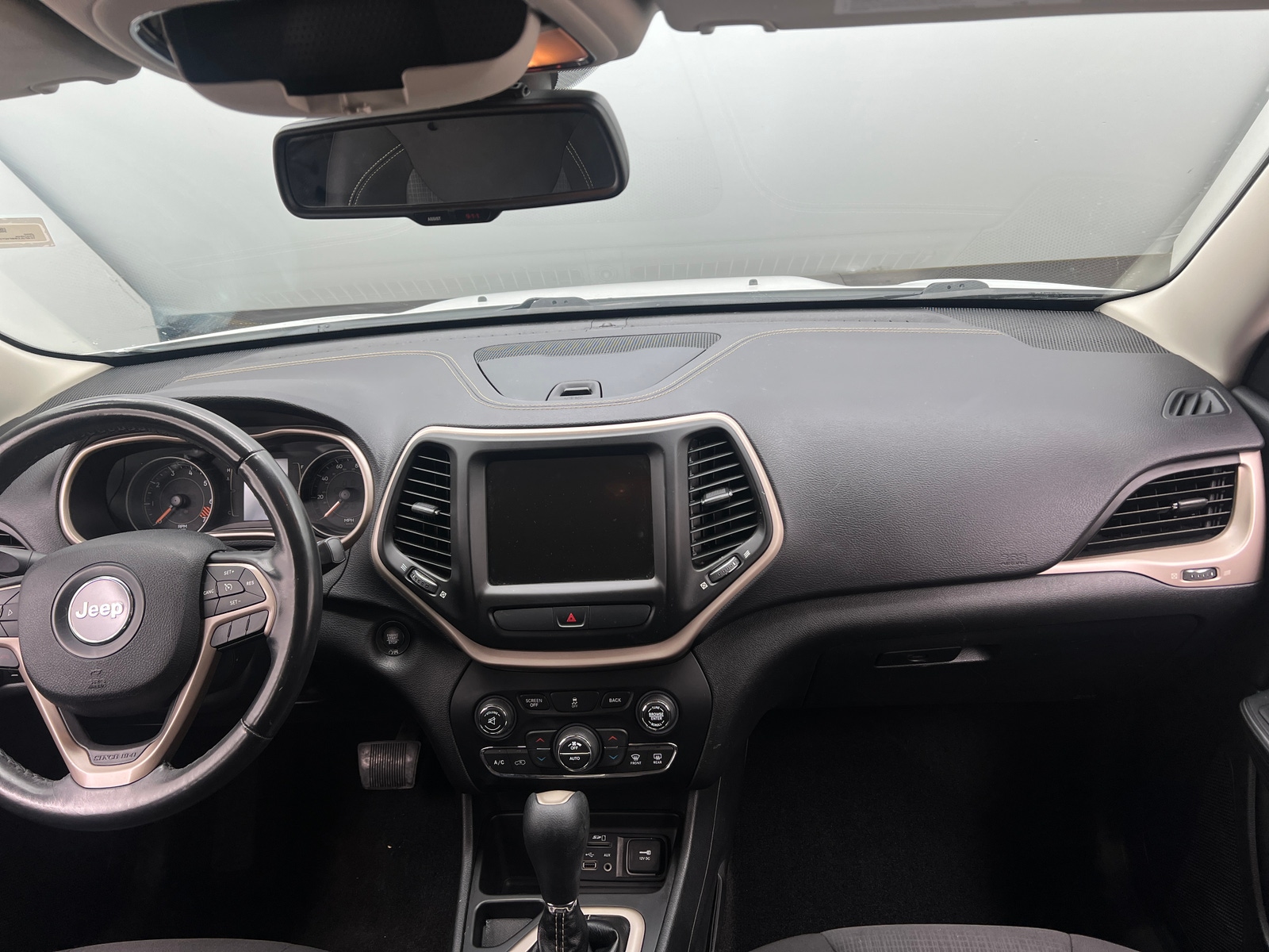 Thumbnail: 2015 Jeep Cherokee - 3
