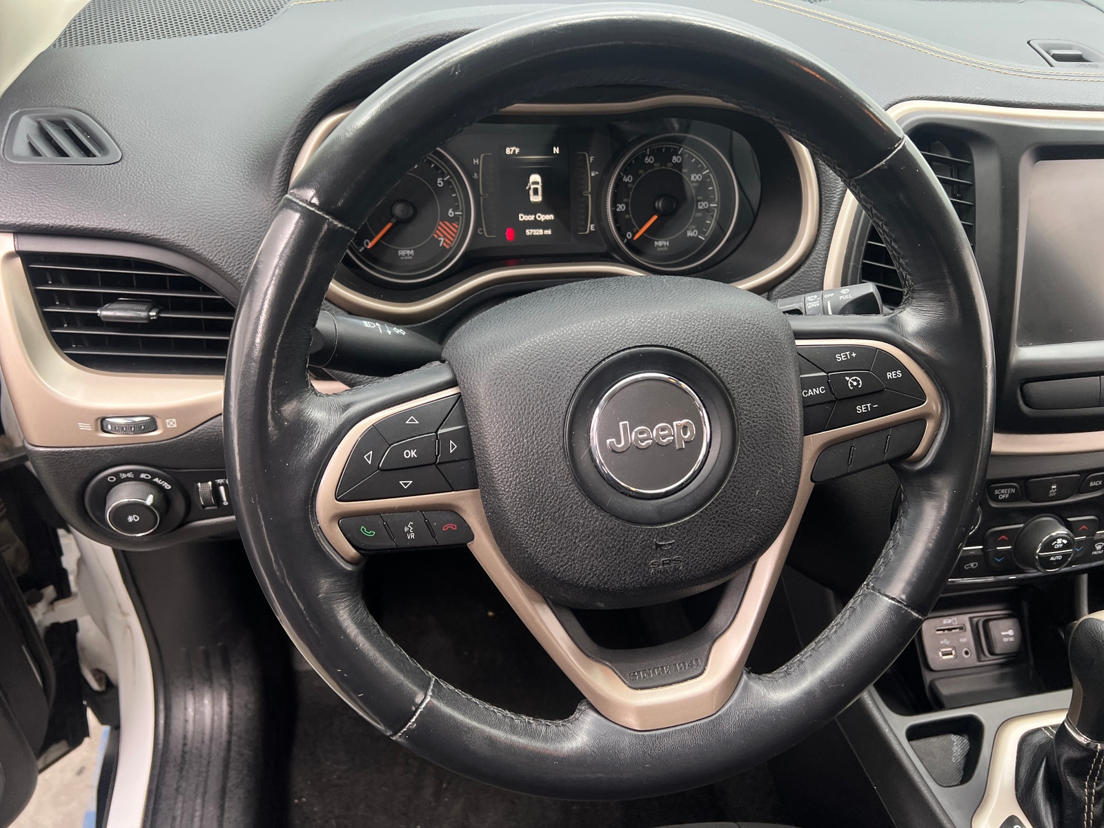 Thumbnail: 2015 Jeep Cherokee - 5