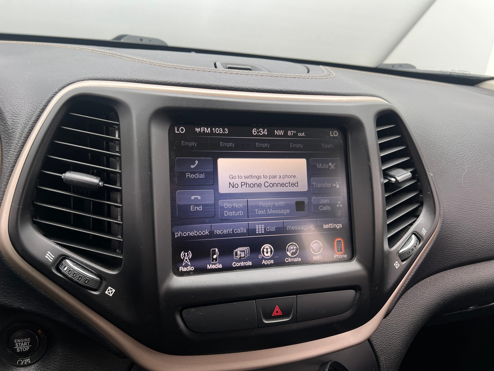 Thumbnail: 2015 Jeep Cherokee - 4