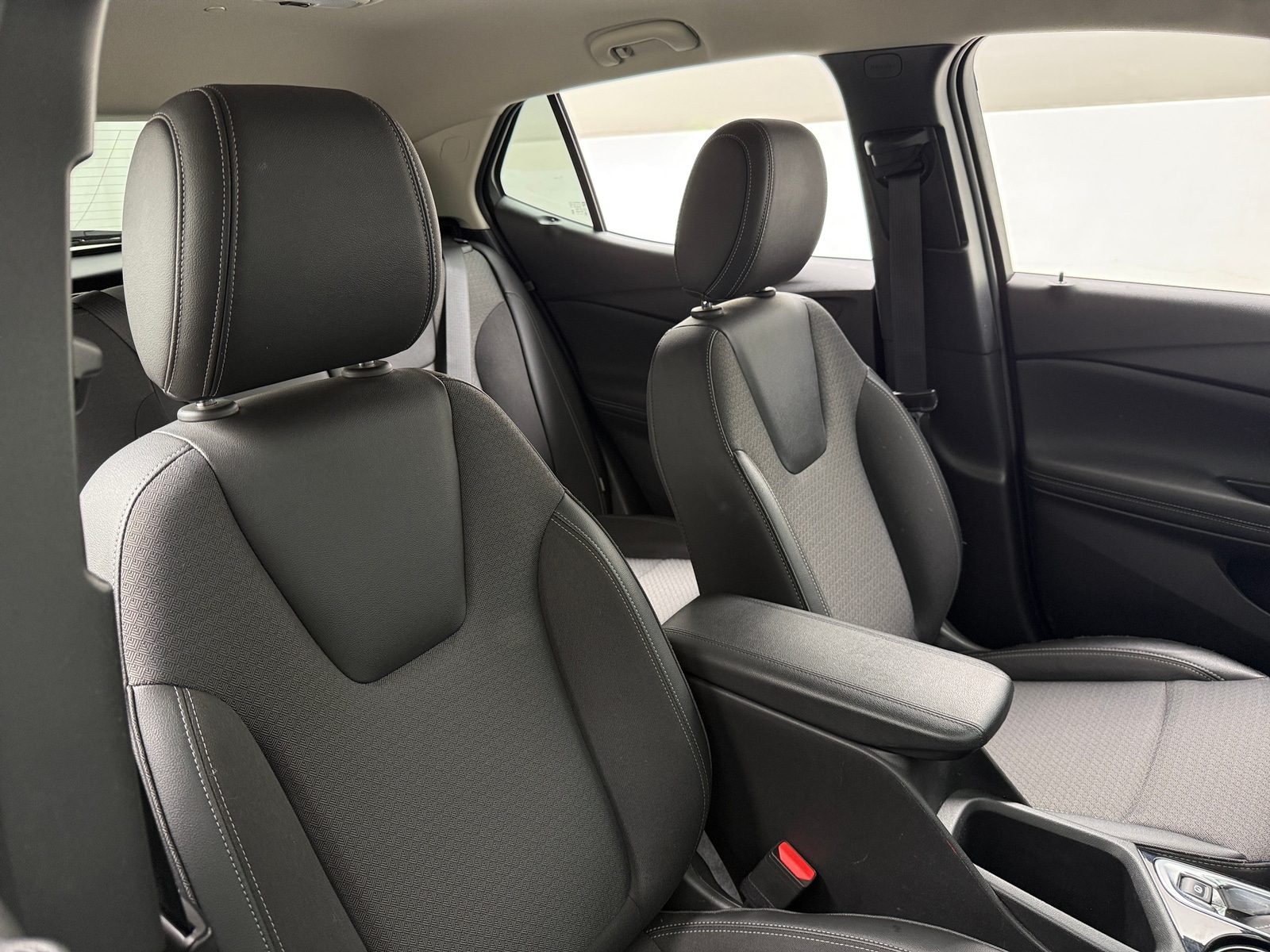 Thumbnail: 2025 Buick Encore GX - 2