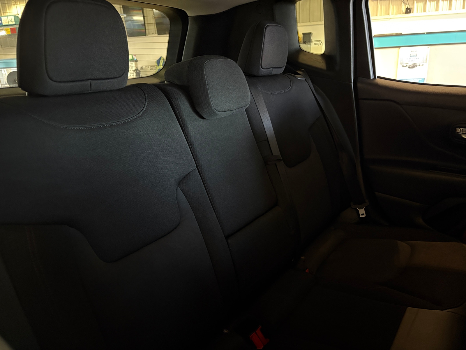 Thumbnail: 2018 Jeep Renegade - 6