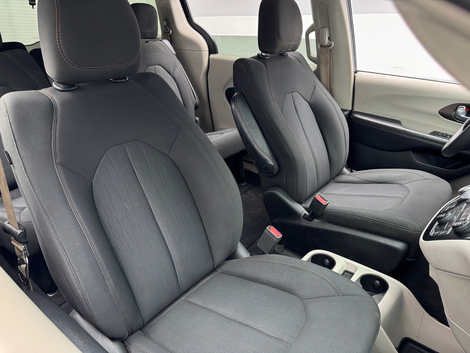 Thumbnail: 2018 Chrysler Pacifica - 2