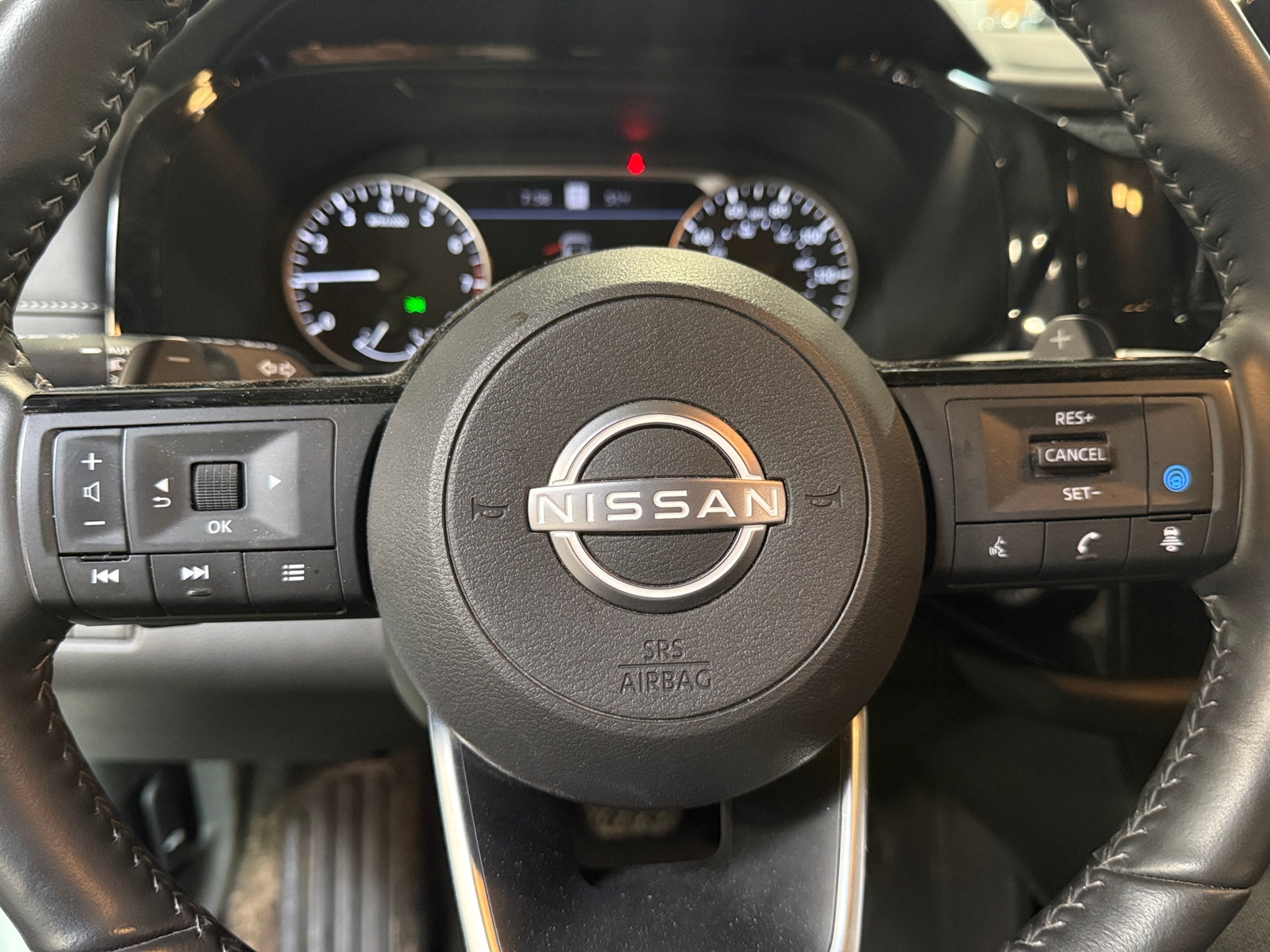 Thumbnail: 2025 Nissan Pathfinder - 4