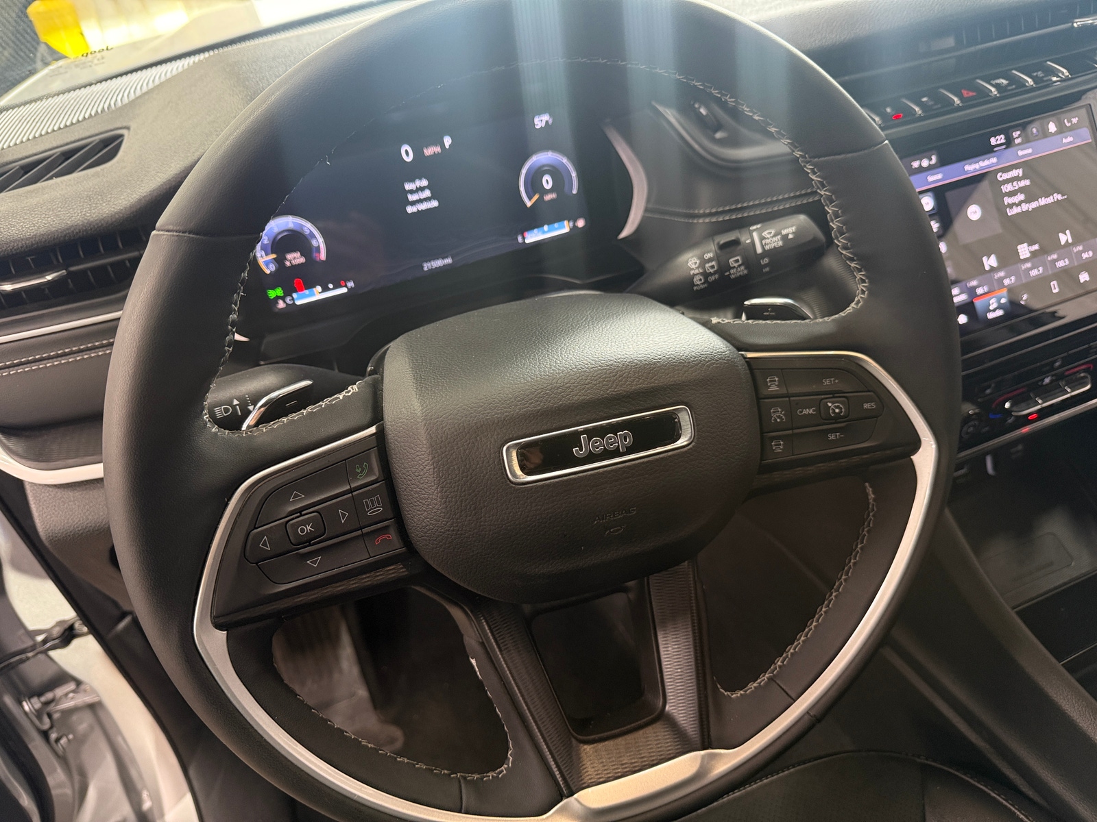 Thumbnail: 2025 Jeep Grand Cherokee - 4