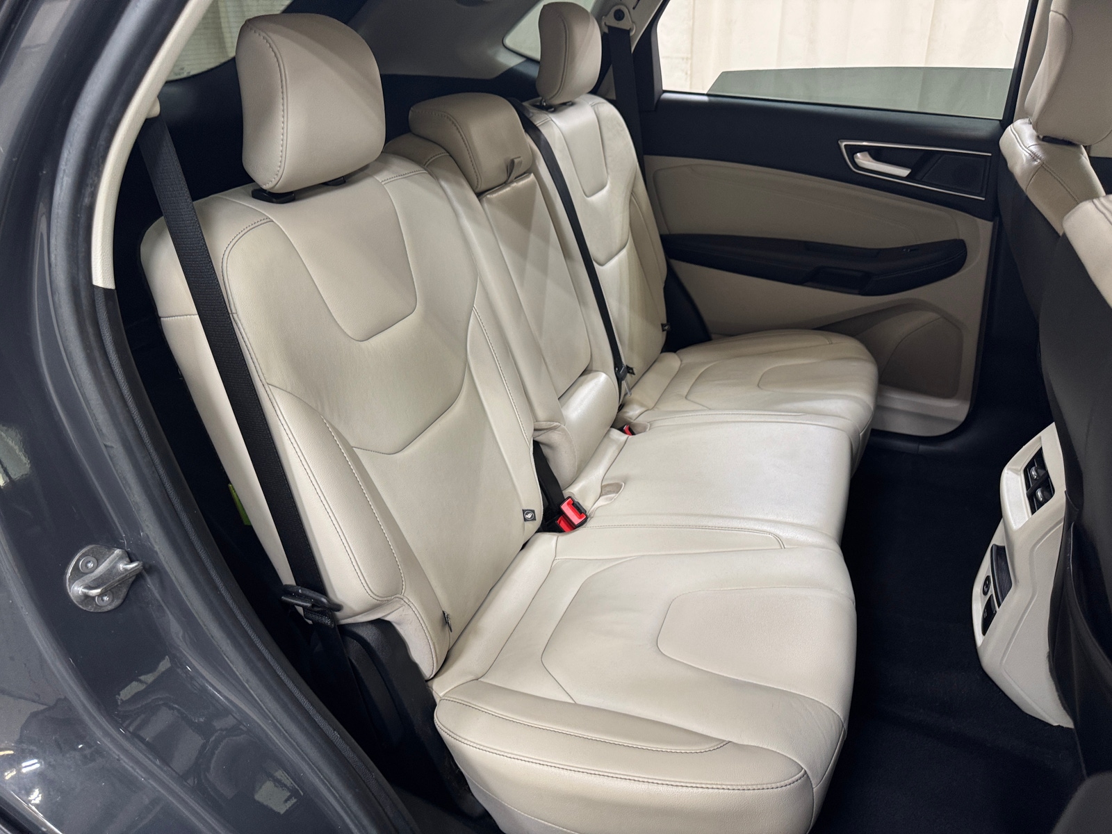 Thumbnail: 2021 Ford Edge - 5