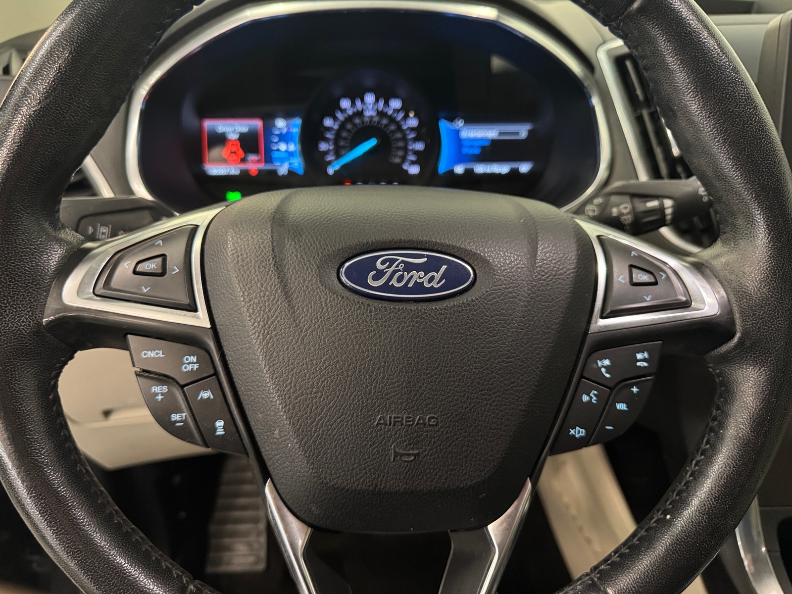Thumbnail: 2021 Ford Edge - 4