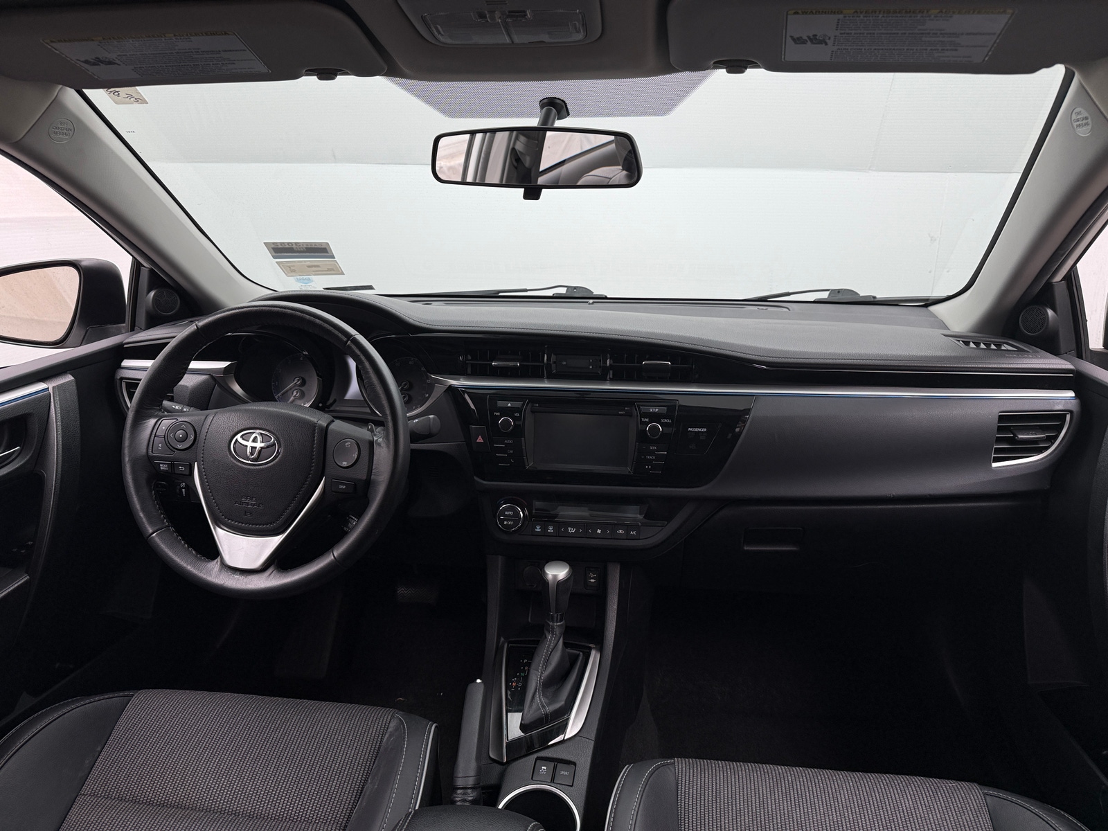 Thumbnail: 2016 Toyota Corolla - 3