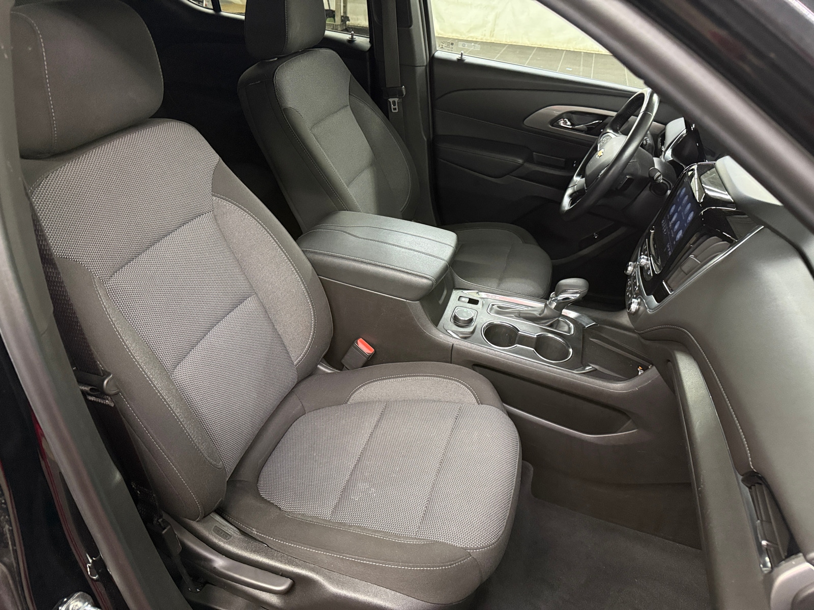 Thumbnail: 2022 Chevrolet Traverse - 2