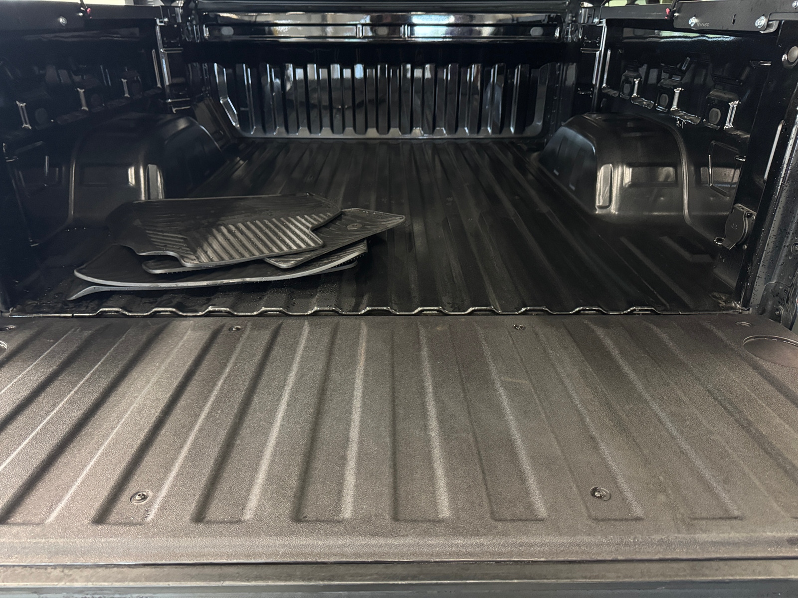 Thumbnail: 2023 Chevrolet Silverado 1500 - 7