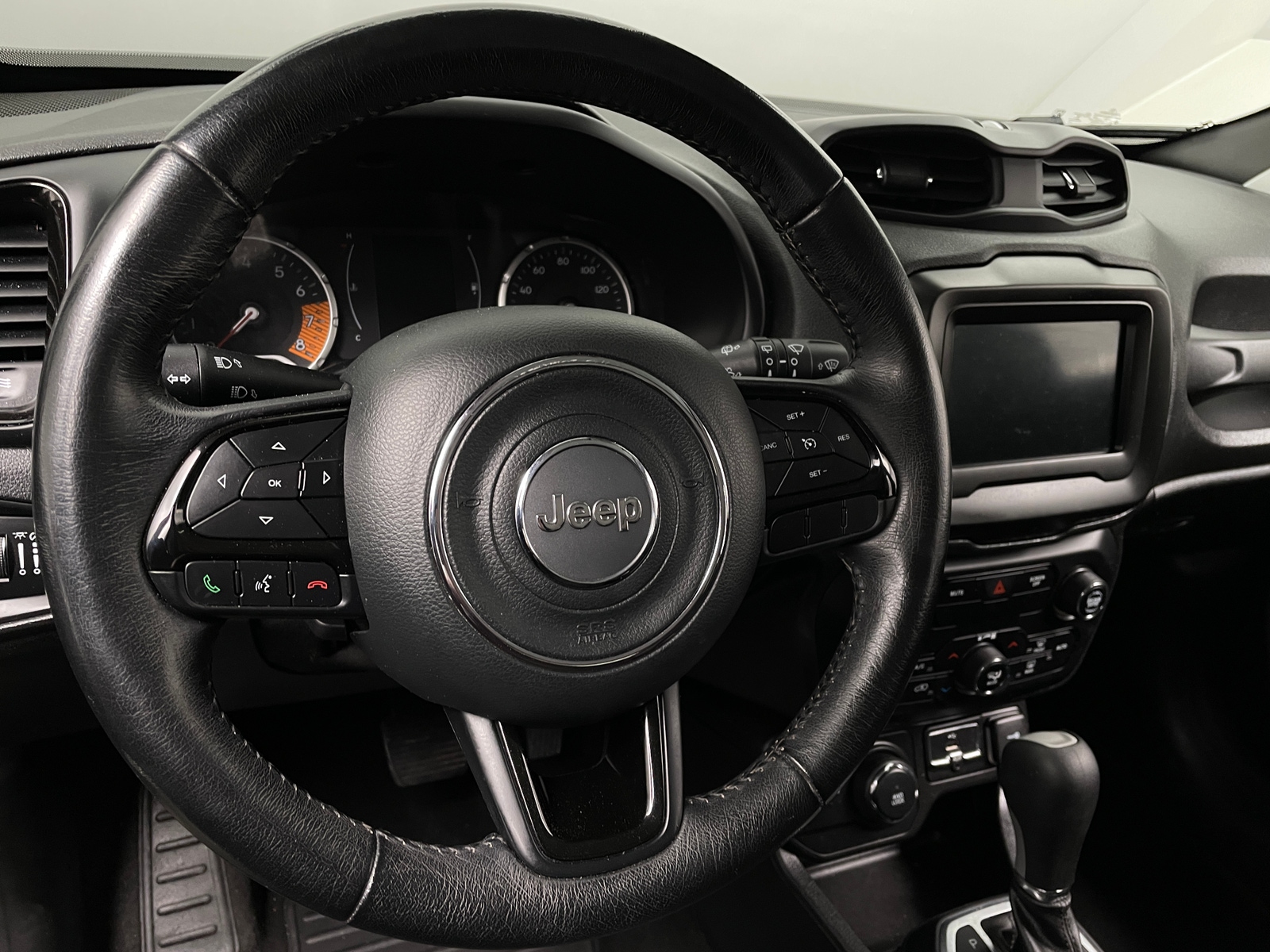 Thumbnail: 2019 Jeep Renegade - 5
