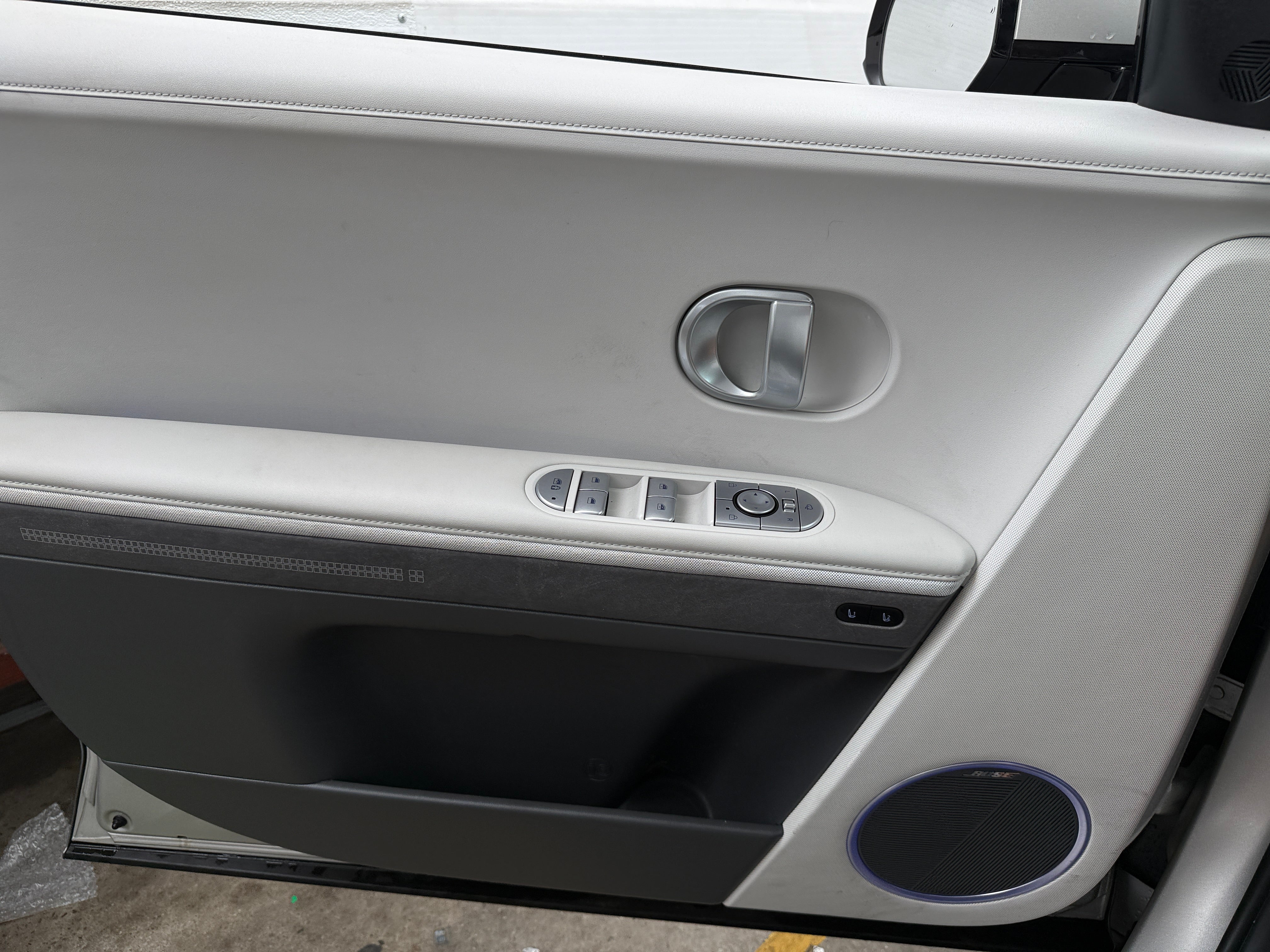 Used 2024 Hyundai IONIQ 5 Limited with VIN KM8KR4DE4RU299554 for sale in Auburn, WA