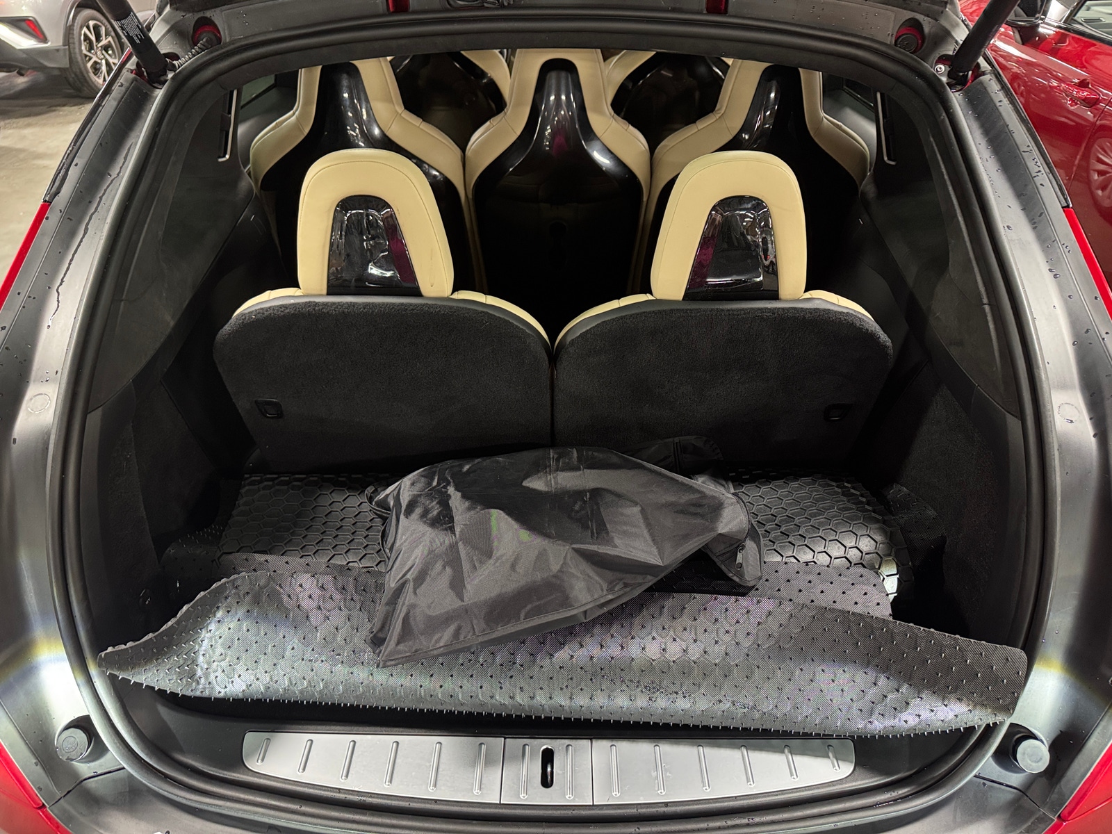 Thumbnail: 2017 Tesla Model X - 6