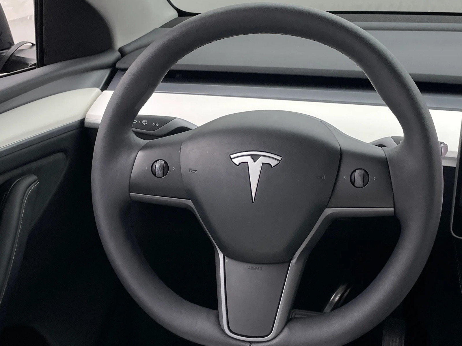 Thumbnail: 2024 Tesla Model Y - 4