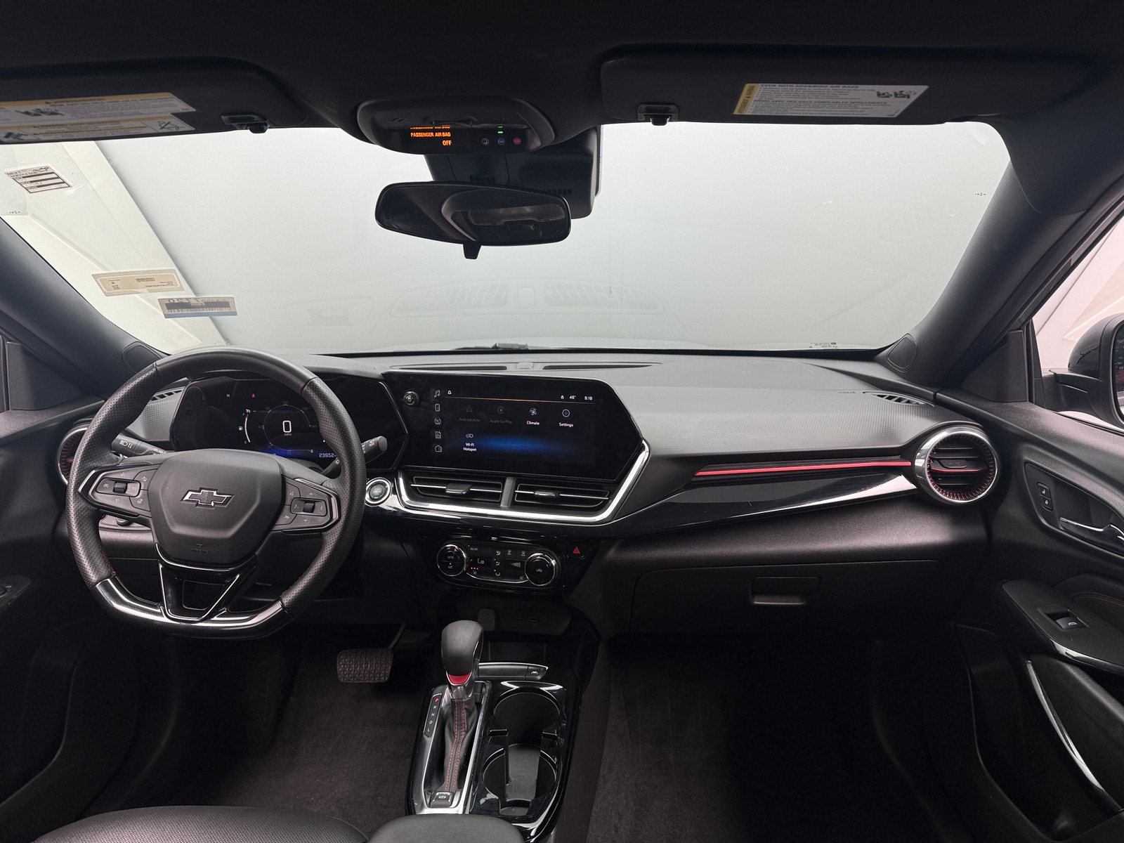 Thumbnail: 2025 Chevrolet Trax - 3