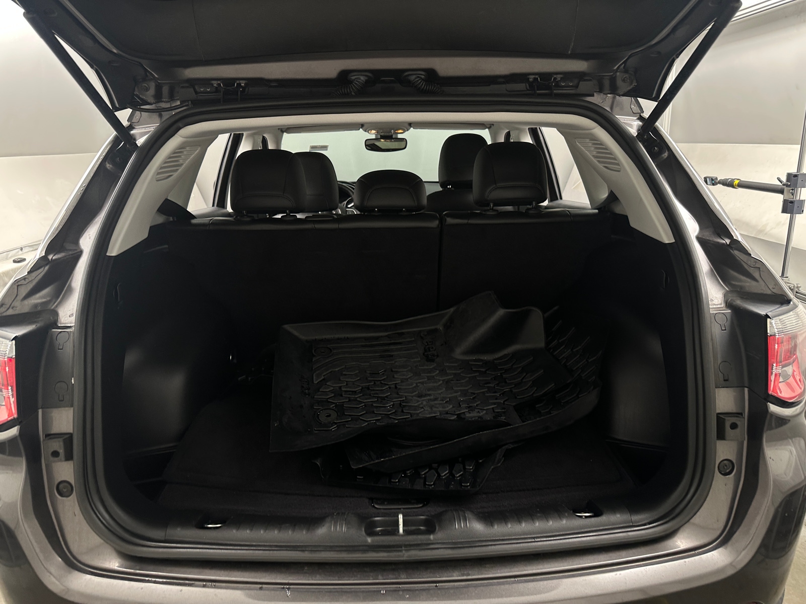 Thumbnail: 2019 Jeep Compass - 6