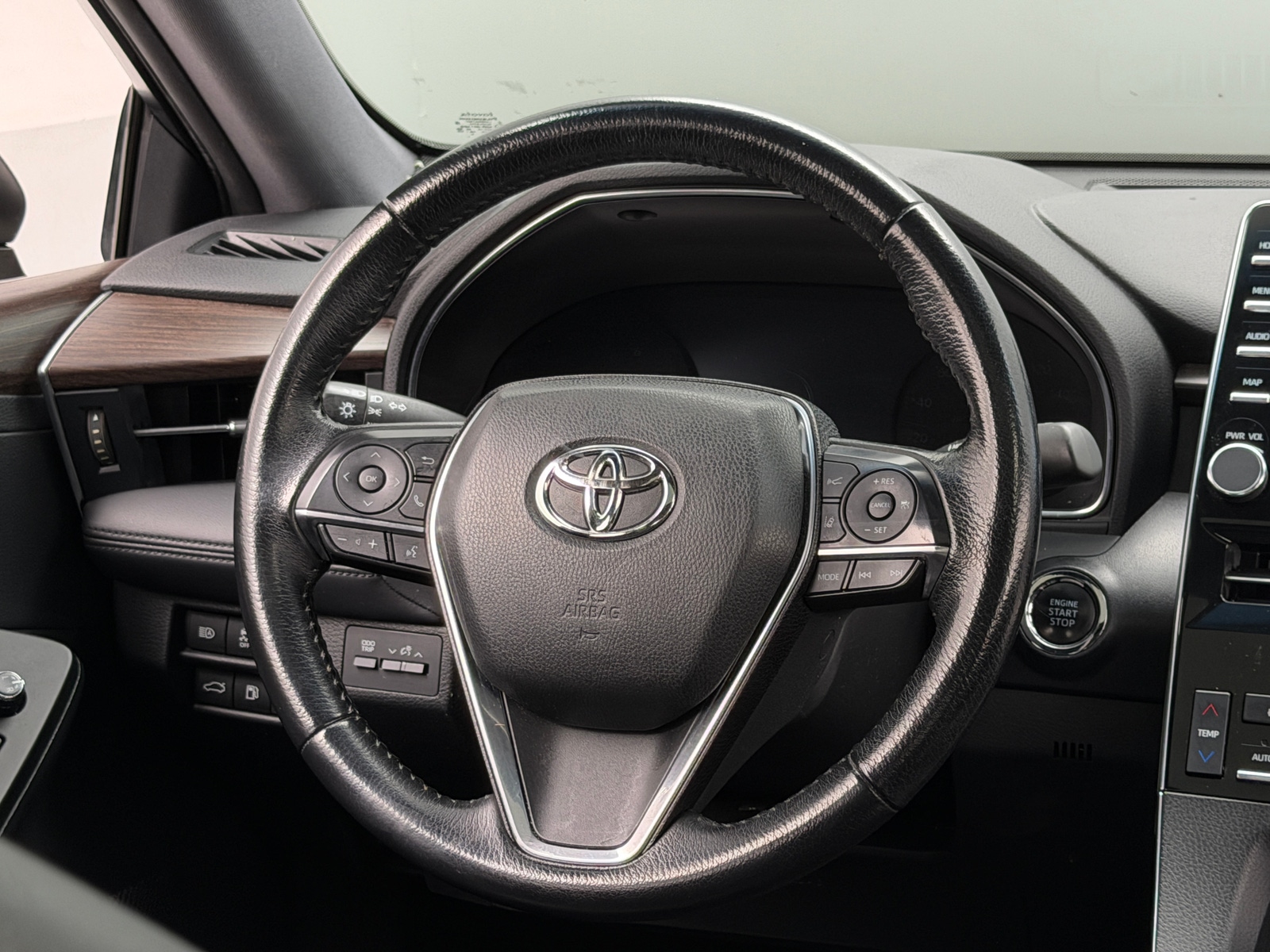 Thumbnail: 2019 Toyota Avalon - 4