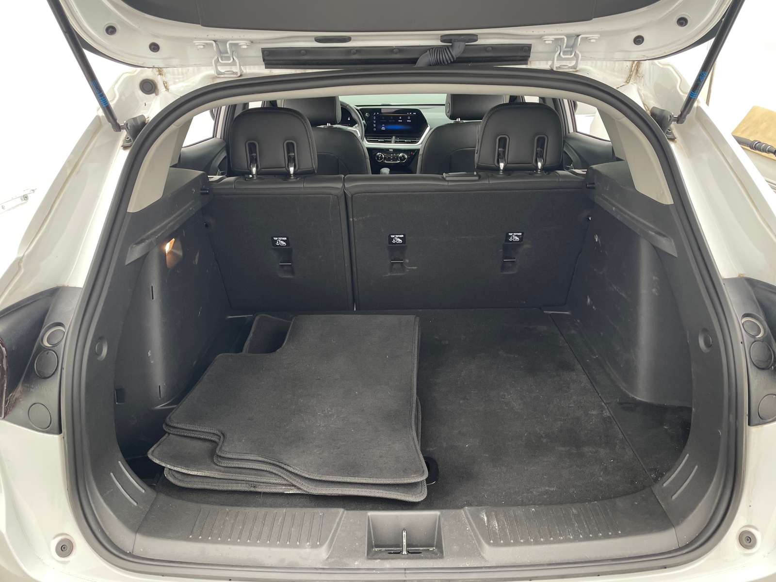 Thumbnail: 2024 Chevrolet Trax - 7