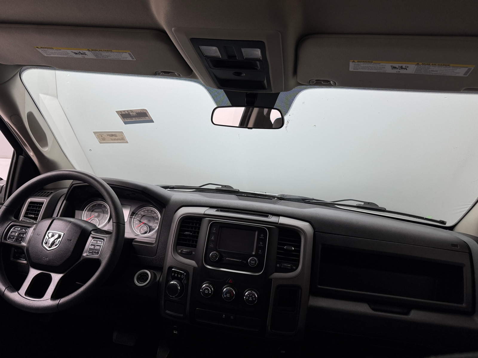 Thumbnail: 2022 RAM 1500 Classic - 3
