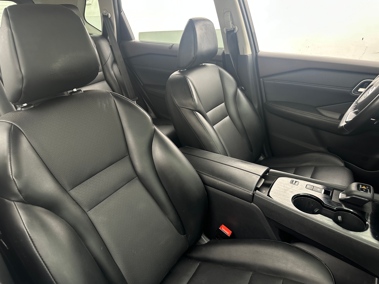 Thumbnail: 2021 Nissan Rogue - 2