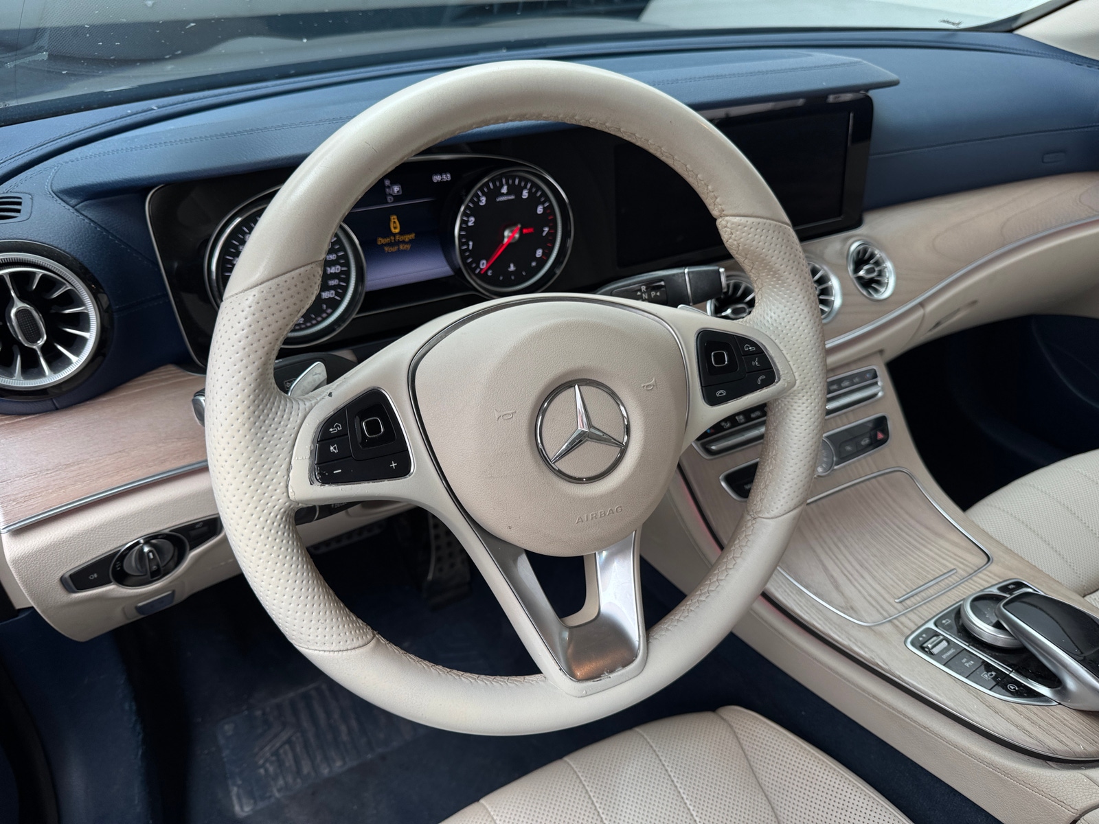 Thumbnail: 2018 Mercedes-Benz E-Class - 4