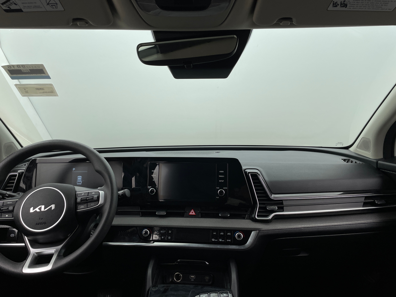 Thumbnail: 2023 Kia Sportage - 3