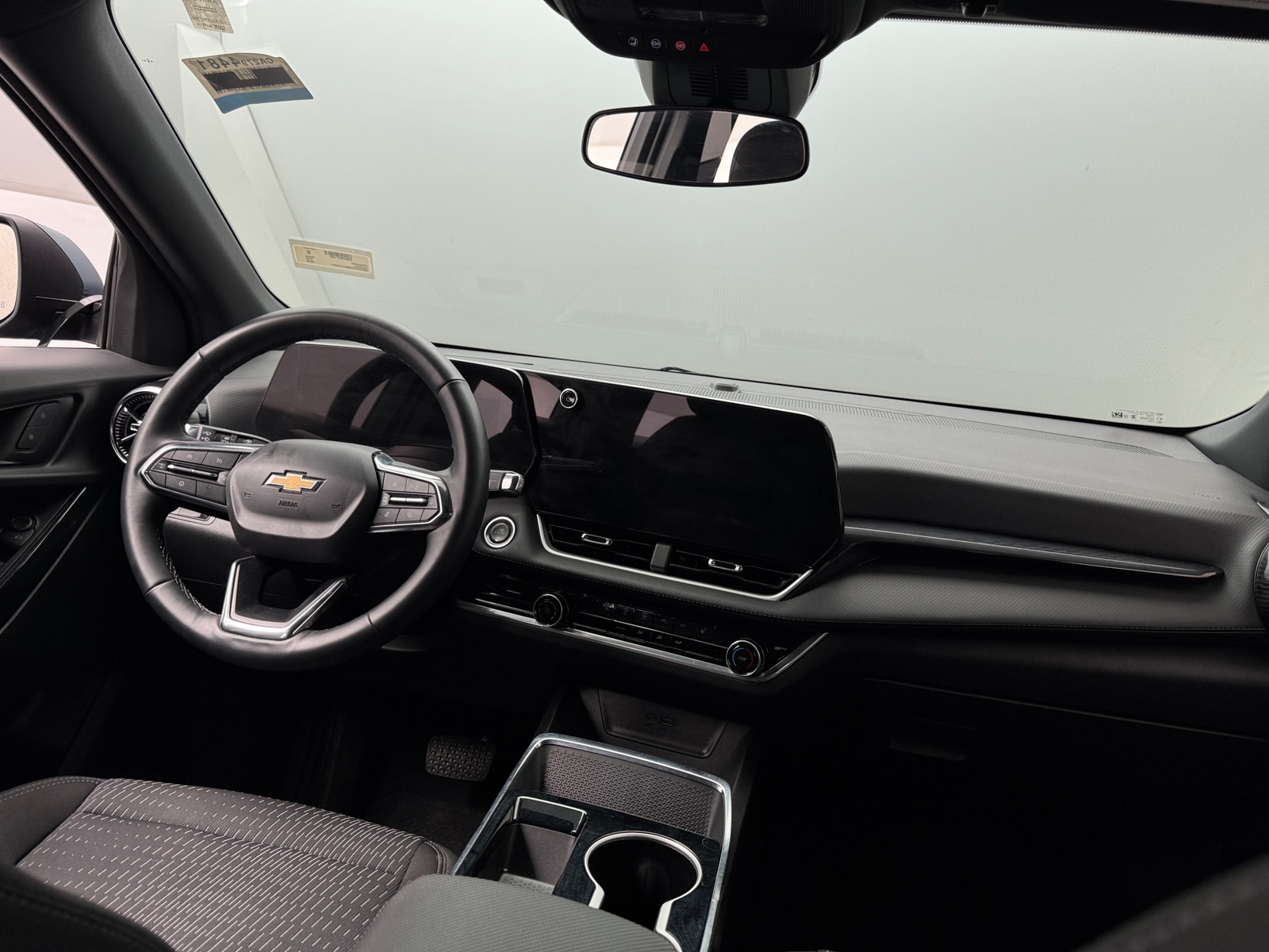 Thumbnail: 2025 Chevrolet Equinox - 3