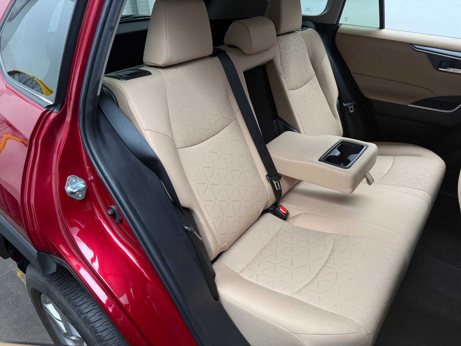 Thumbnail: 2021 Toyota RAV4 - 6