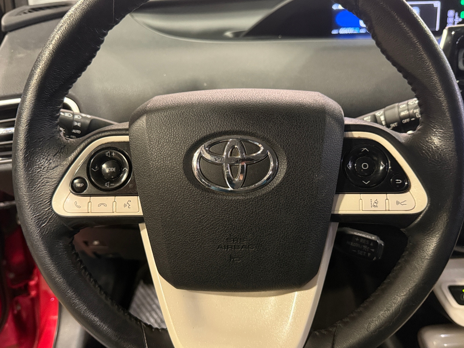 Thumbnail: 2016 Toyota Prius - 5
