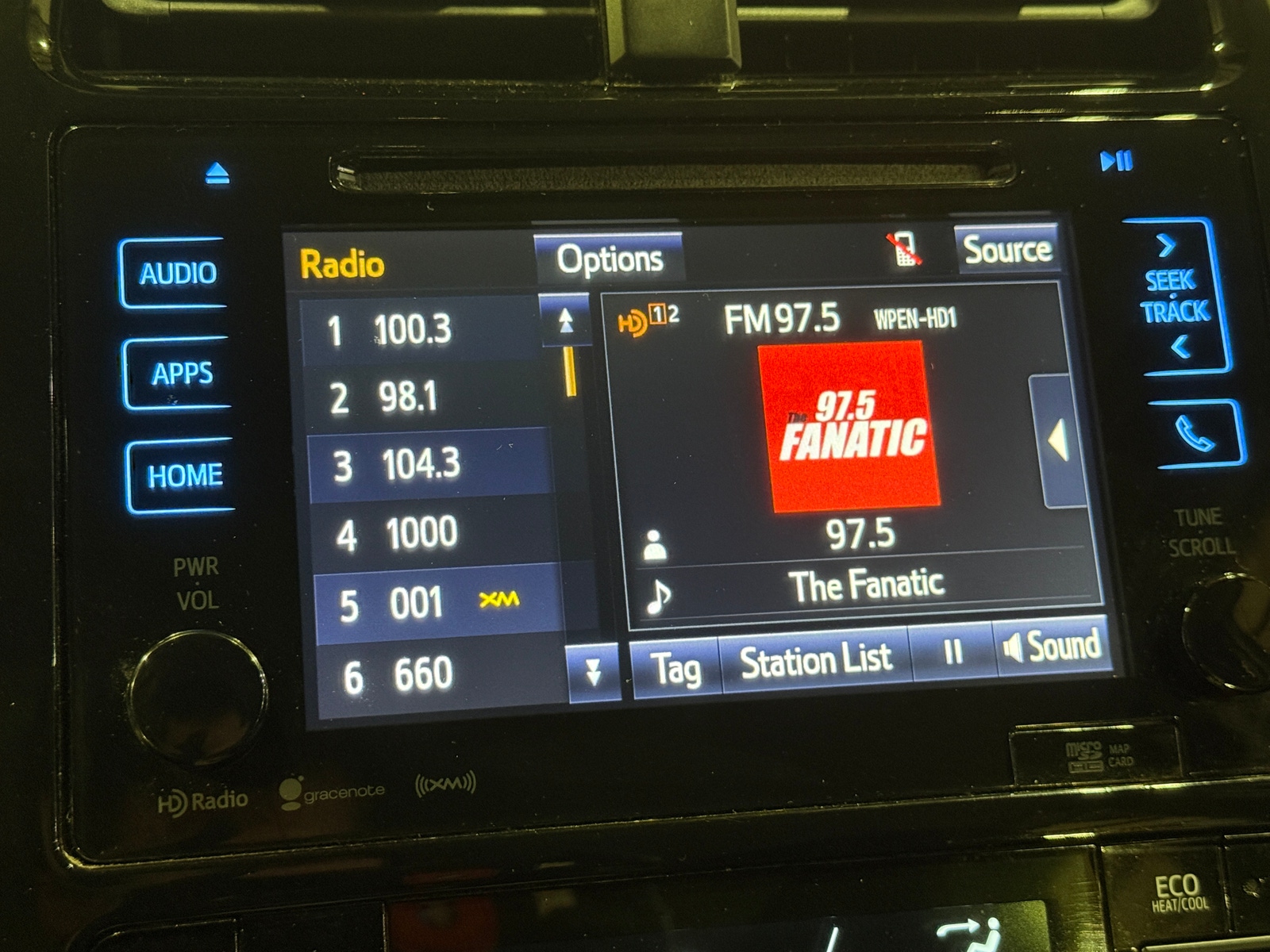 Thumbnail: 2016 Toyota Prius - 4