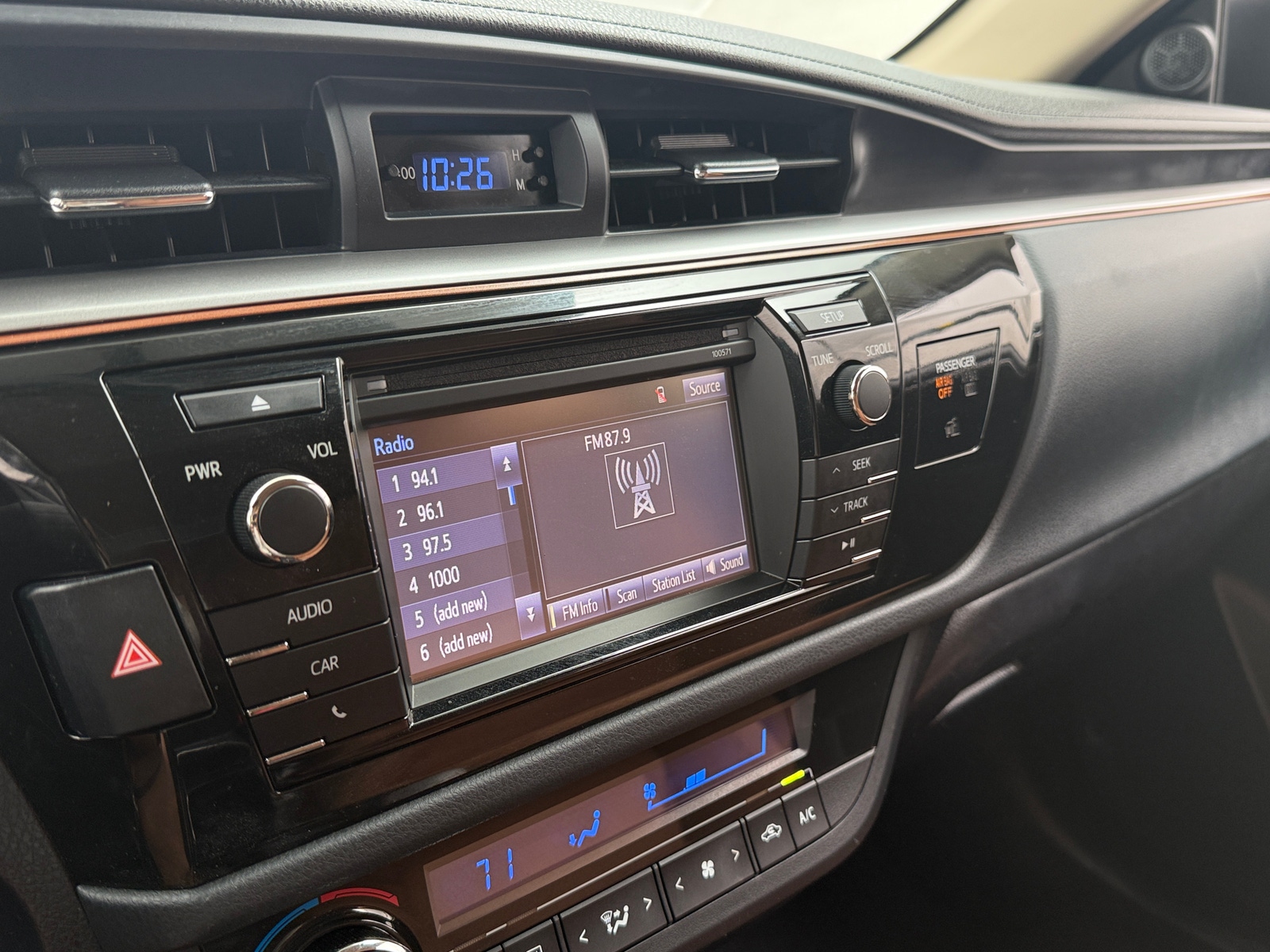 Thumbnail: 2016 Toyota Corolla - 4