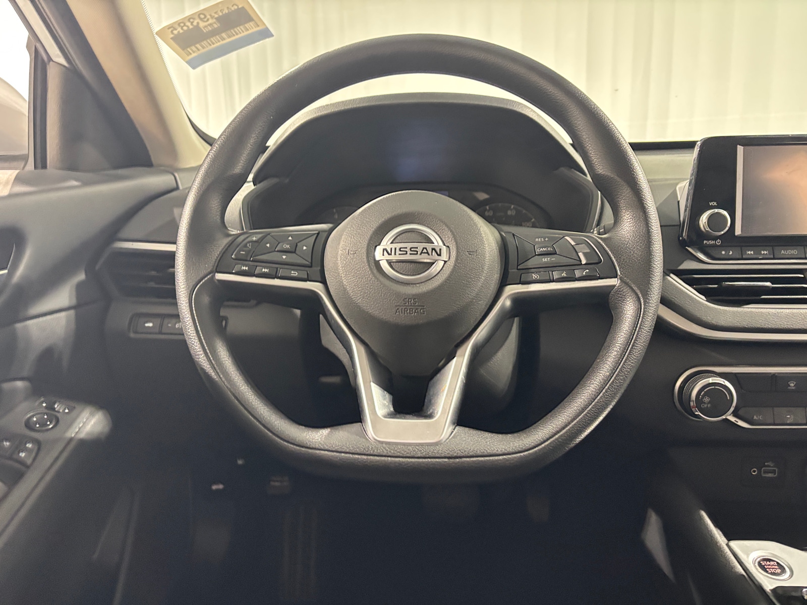 Thumbnail: 2022 Nissan Altima - 5