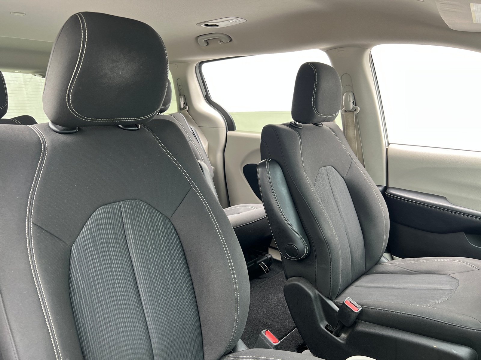 Thumbnail: 2020 Chrysler Voyager - 2