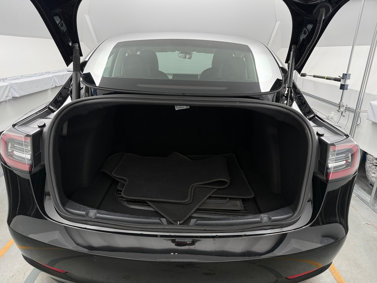 Thumbnail: 2022 Tesla Model 3 - 6